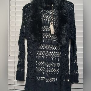 Nwt Elegant Black Knit Sweater with Faux Fur Trim M